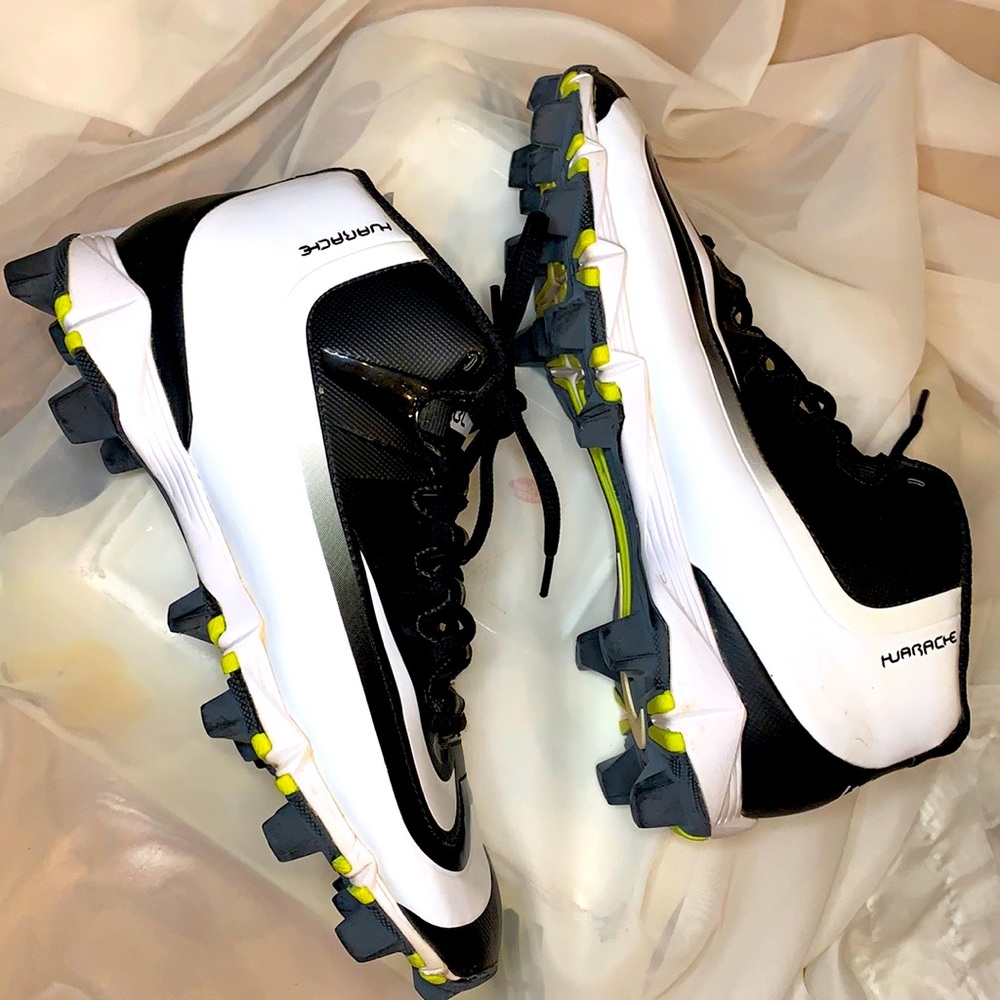 FREE SHIPPING New Nike Huarache Athletic Cleats